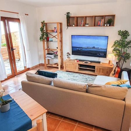 Oasis Desert - Holiday Home With Pool & Garden Near Corralejo And Lajares מראה חיצוני תמונה